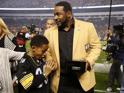 ) Woodward Academy class of 2025 receiver Jerome Bettis is a Notre Dame legacy with a pretty famous name. . Jerome bettis jr 247